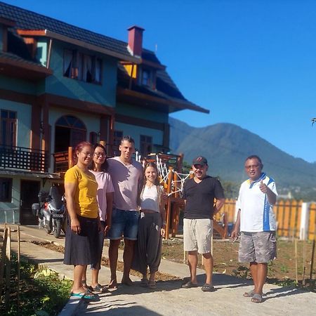 Kopa Hilltop - Family Guest Home ルテン エクステリア 写真