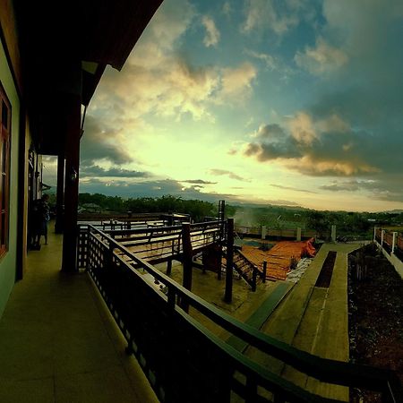 Kopa Hilltop - Family Guest Home ルテン エクステリア 写真