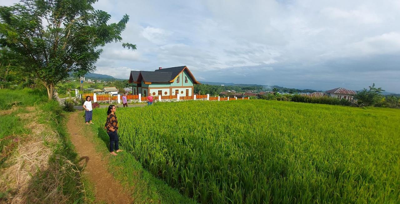 Kopa Hilltop - Family Guest Home ルテン エクステリア 写真