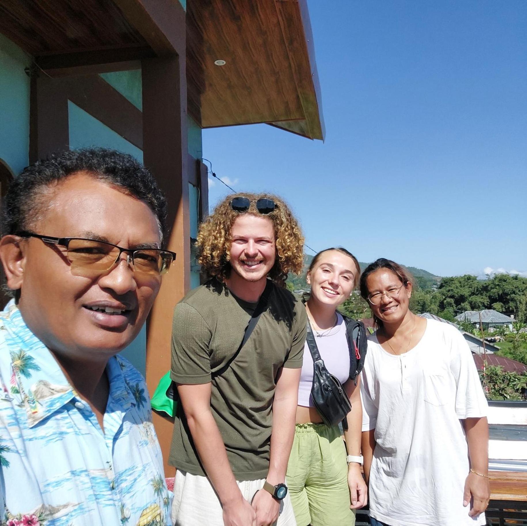 Kopa Hilltop - Family Guest Home ルテン エクステリア 写真