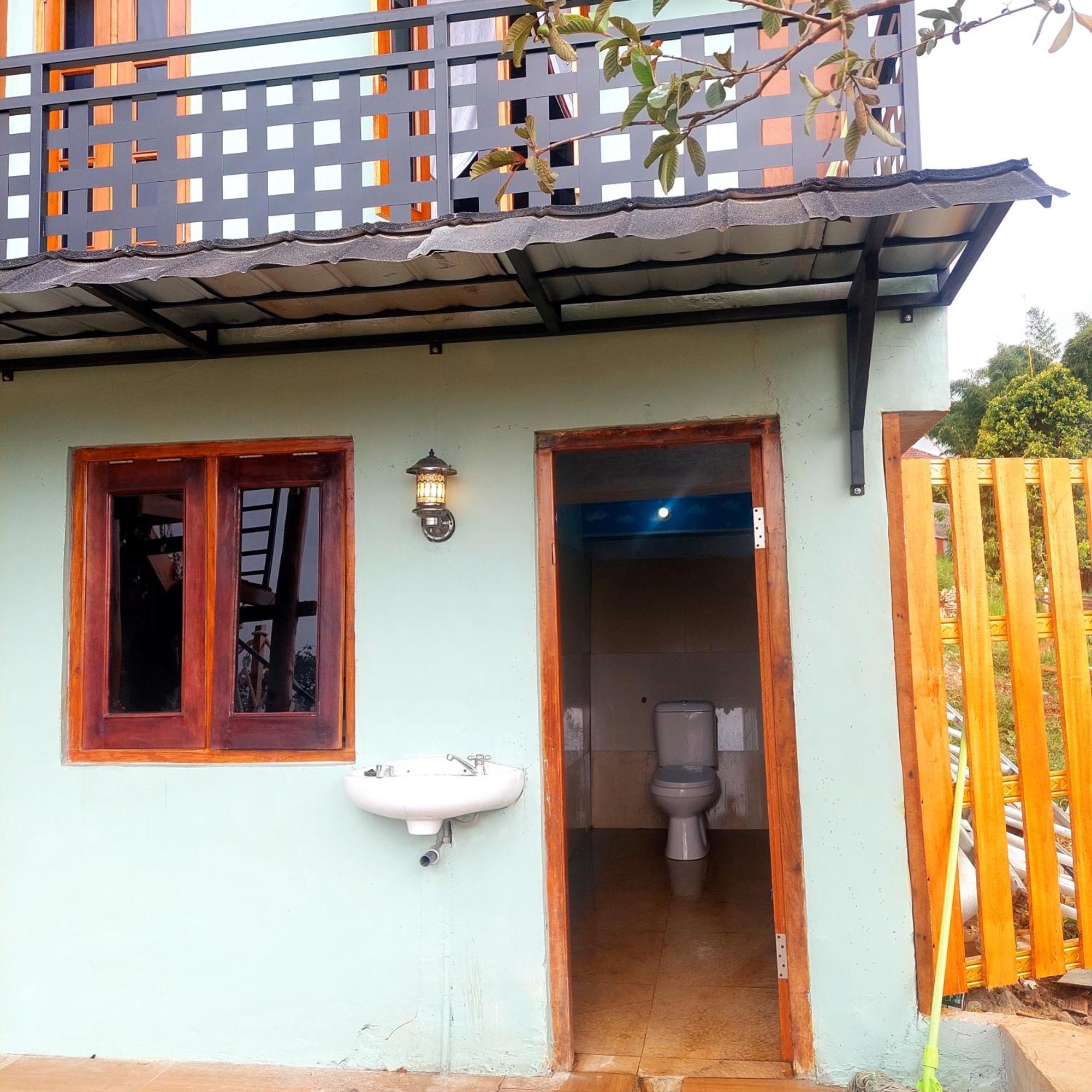 Kopa Hilltop - Family Guest Home ルテン 部屋 写真